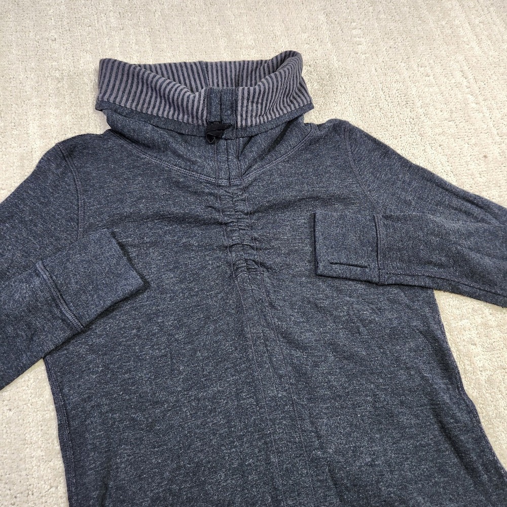 Lululemon Sweater Women Small In A Cinch Reversible Wool Blend Gray Funnel neck